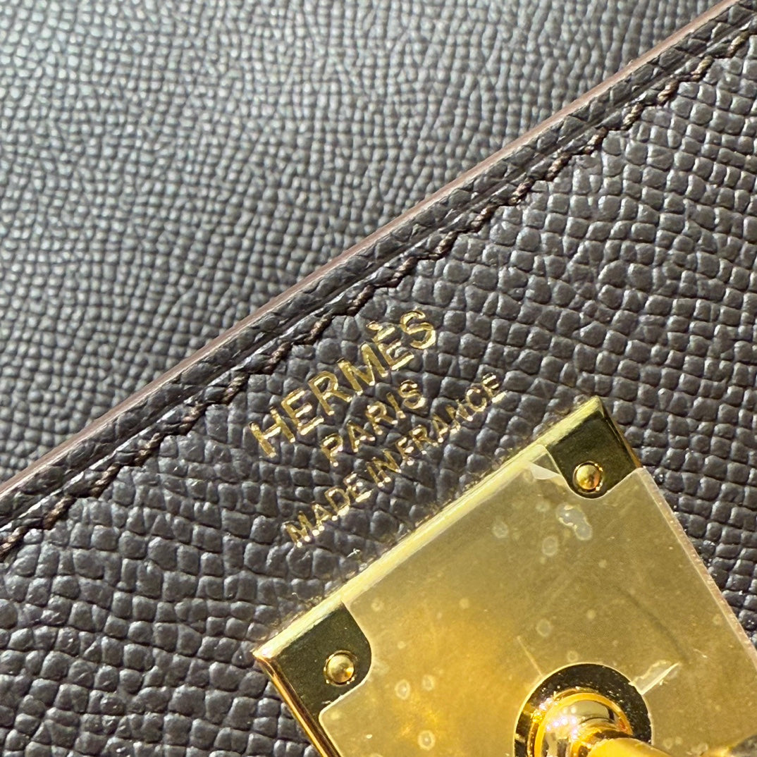 KELLY 28CM IN EBENE EPSOM CALFSKIN GOLD HARDWARE