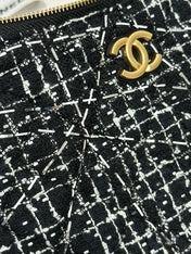 HOBO BAG 23 IN BLACK MIX WHITE TWEED GOLD HARDWARE