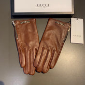 TOUCHSCREEN GLOVES WITH SIDE ZIPPER IN CARAMEL BROWN LAMBSKIN 456310