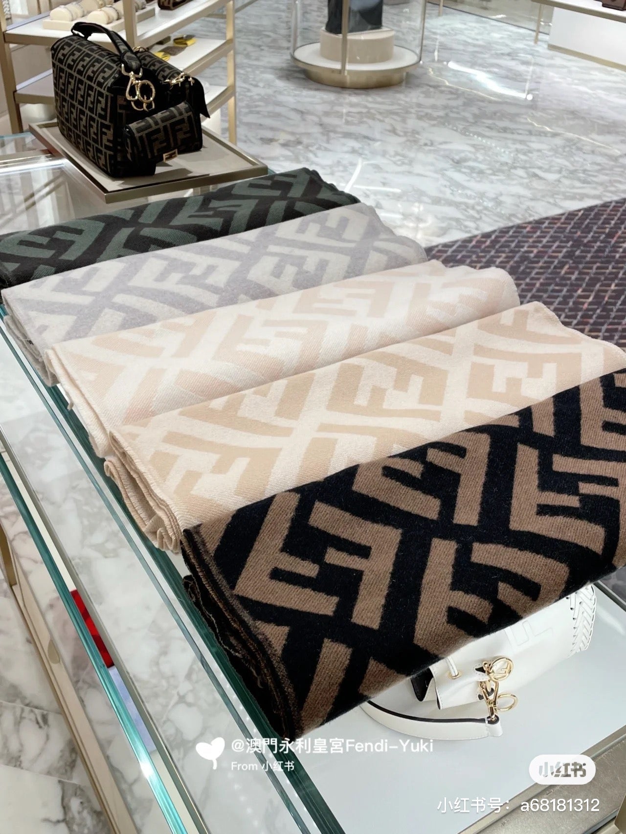 FF 170 CM SCARF IN BEIGE WOOL AND CASHMERE