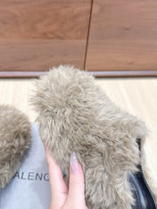 BALENCIAGA 25S MULES IN LIGHT BEIGE FAUX FUR