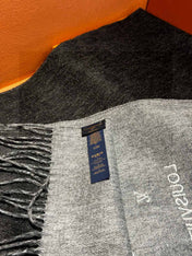 LV SCARF 180 CM IN CASHMERE 730575