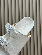 LOEWE 26S EASE SLIDE IN WHITE CALFSKIN