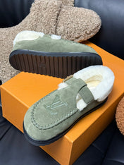 COLORADO COMFORT MARY JANE IN BASIL GREEN SUEDE AND SHEARLING LINING