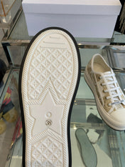WALK'N PLATFORM SNEAKER IN WHITE-GOLD TONE EMBROIDERED FABRIC