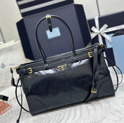 PRADA 25S BONNIE LARGE HANDBAG 38 IN BLACK GLOSSY CALFSKIN GOLD HARDWARE