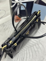 PRADA 25S BONNIE LARGE HANDBAG 38 IN BLACK GLOSSY CALFSKIN GOLD HARDWARE