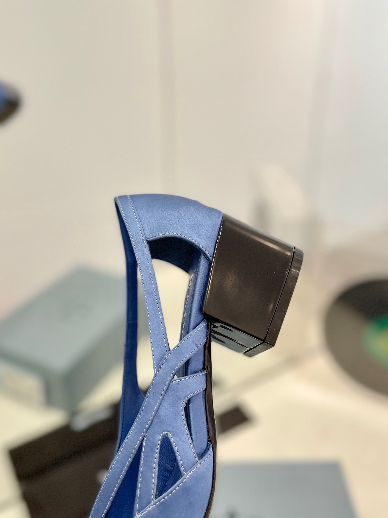 PRA STRAP CUT-OUT PUMPS CERULEAN SATIN