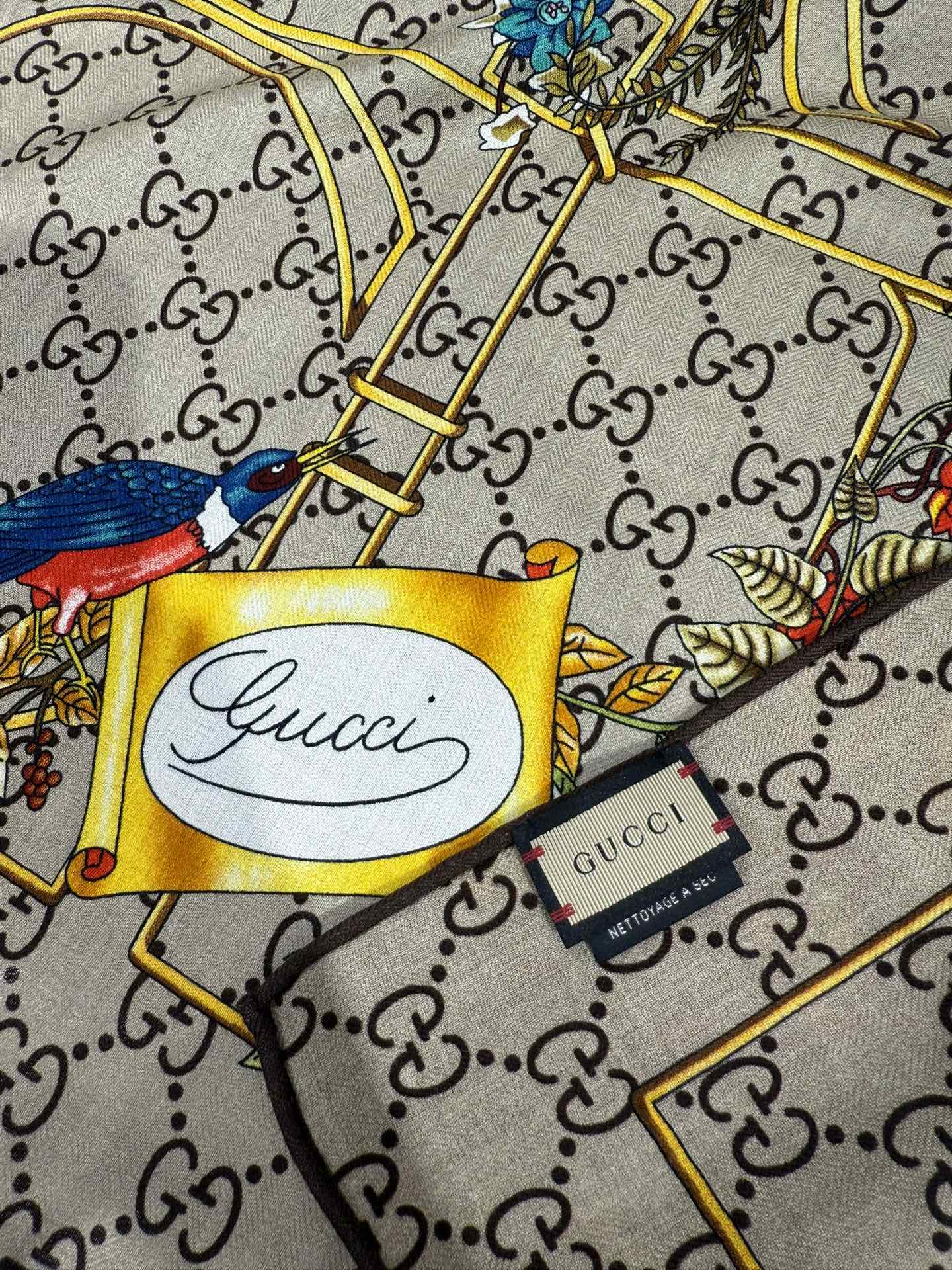 GUCCI 25S SCARF 140 IN CASHMERE 636341
