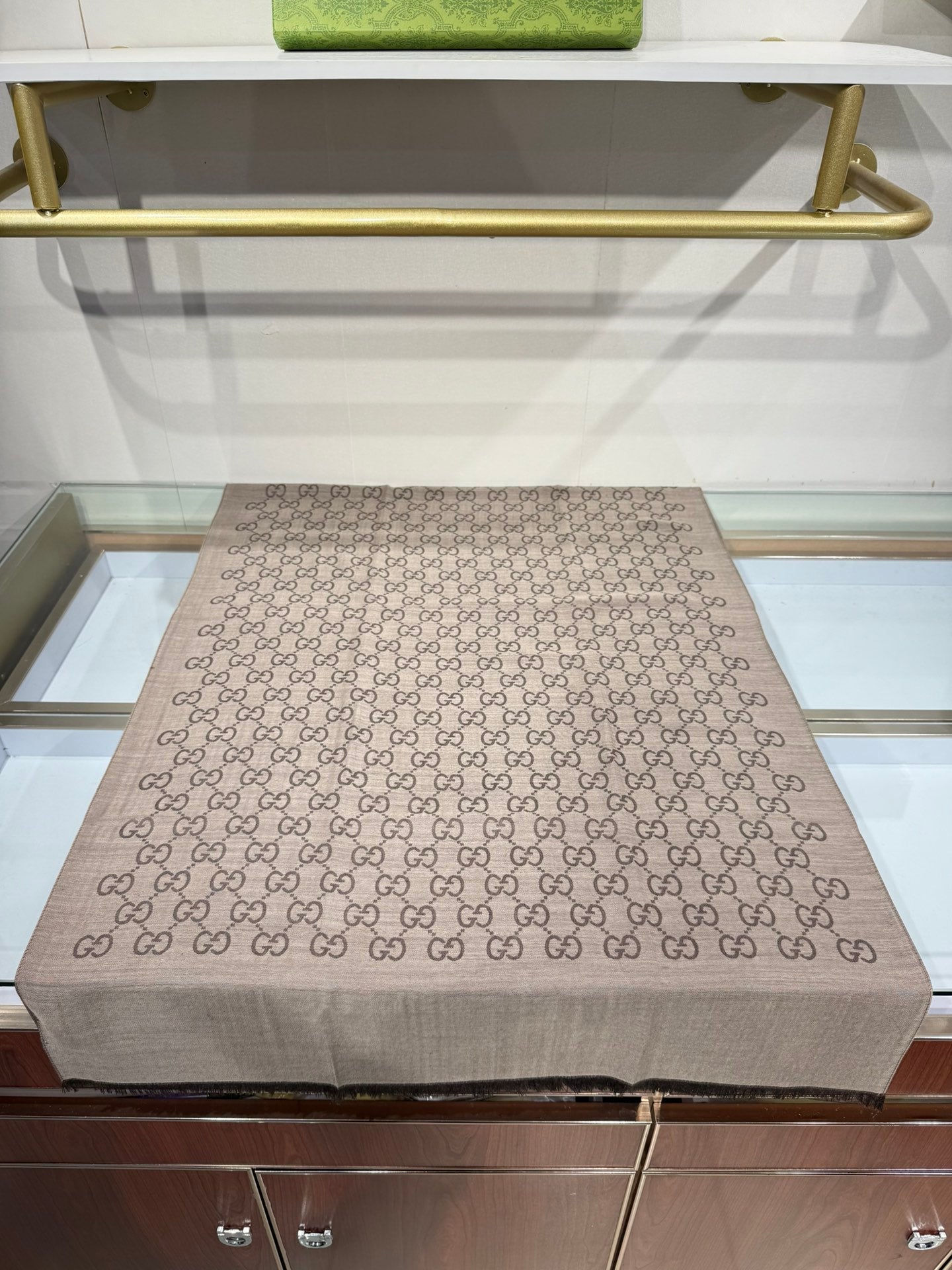 GUCCI 25S SCARF 200 IN CASHMERE SILK 706563