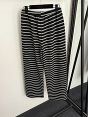 CHANEL 25S STRIPED PANTS 571