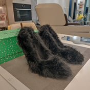 FURRY PUMPS 90MM IN BLACK FOX FUR