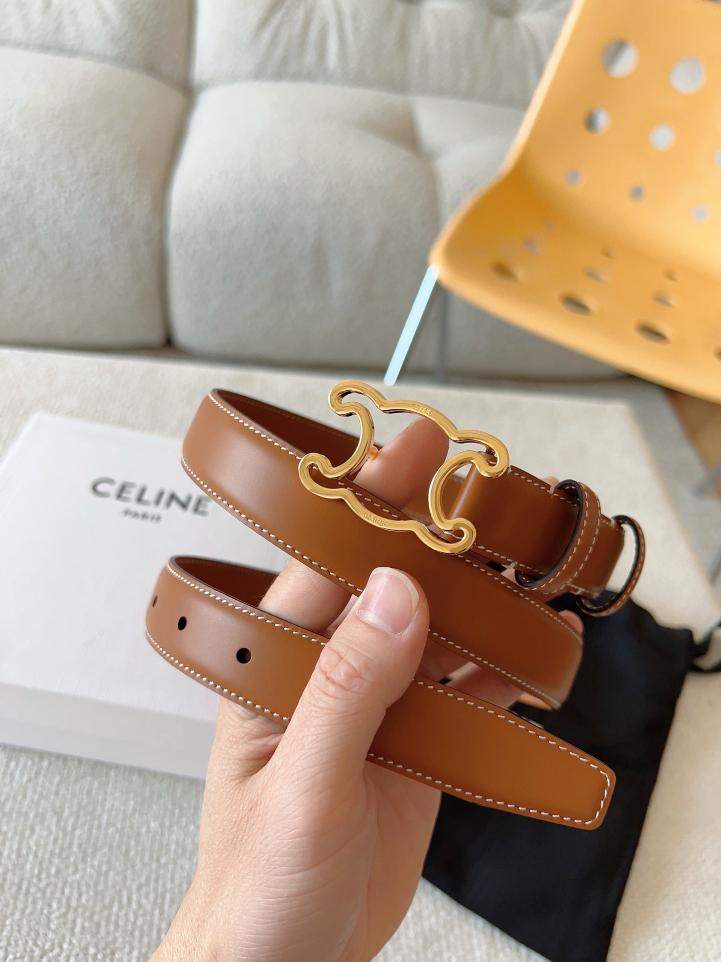 BELT 25MM TRIOMPHE LOGO CUT-OUT IN BROWN SMOOTH CALFSKIN WITH GOLD BUCKLE
