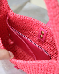 LE 5 À 7 BAG  19 IN MAGENTA PINK WOVEN RAFFIA