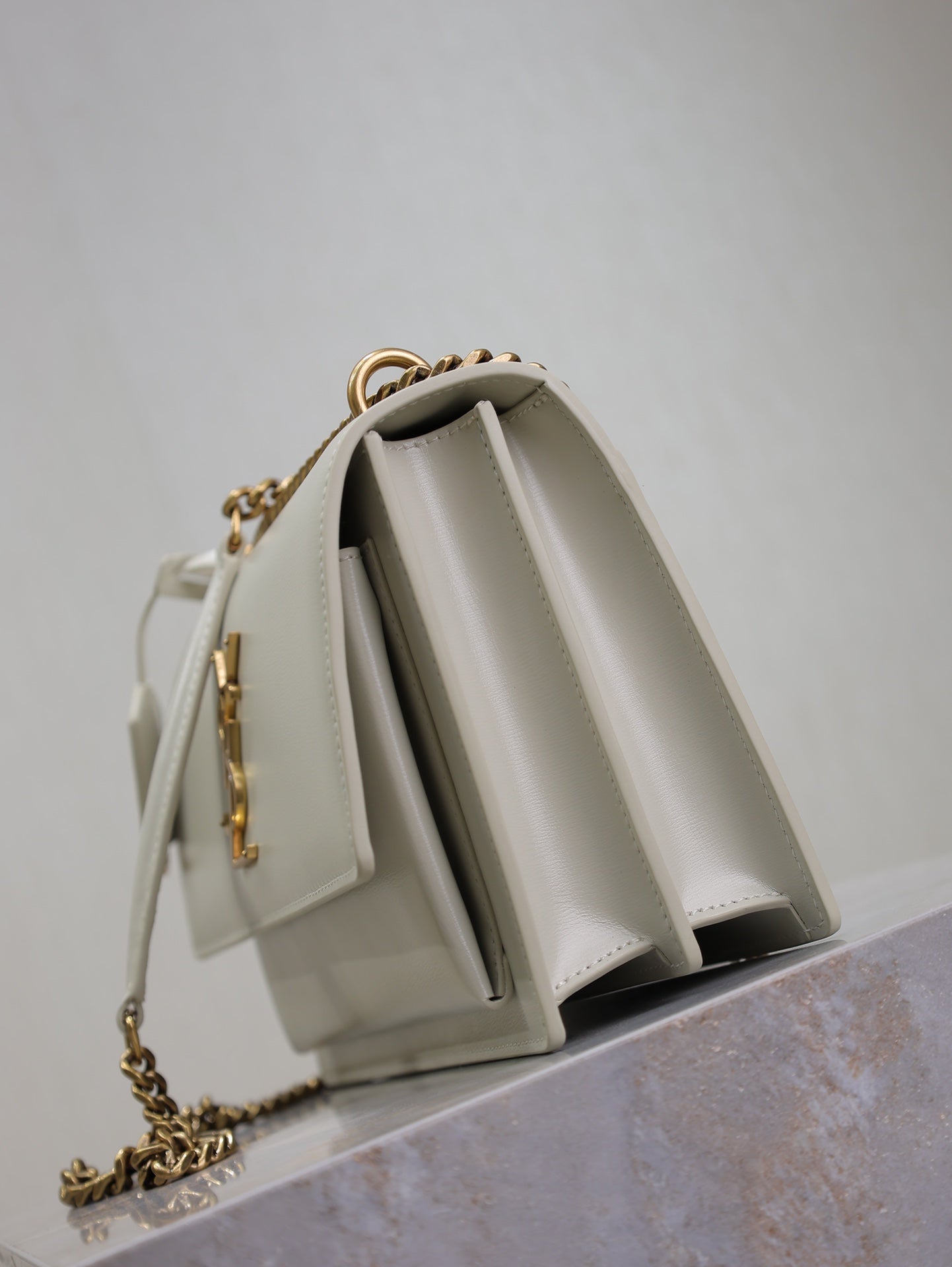YSL 25S SUNSET BAG 22 IN IVORY CALFSKIN GOLD HARDWRE