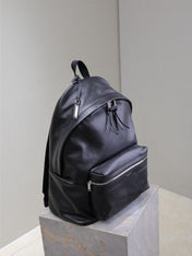 CITY BACKPACK 38 IN BLACK CALFSKIN