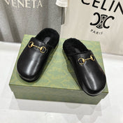 HORSEBIT MULE IN BLACK CALFSKIN AND FLEECE LINING