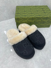 GG MULE IN BLACK MONOGRAM JACQUARD FABRIC AND RABBIT FUR LINING