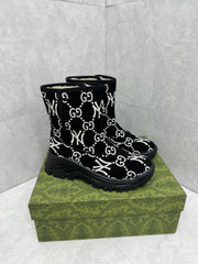 GG&NY SNOW BOOTS IN BLACK SUEDE AND WOOL LINING