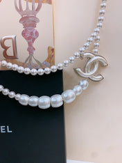 CHAIN BELT IN PEARL AND SILVER METAL