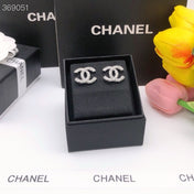 STUD EARRINGS MINI DOUBLE C TWISTED IN SILVER DIAMOND