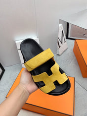 Chypre Sandal Yellow